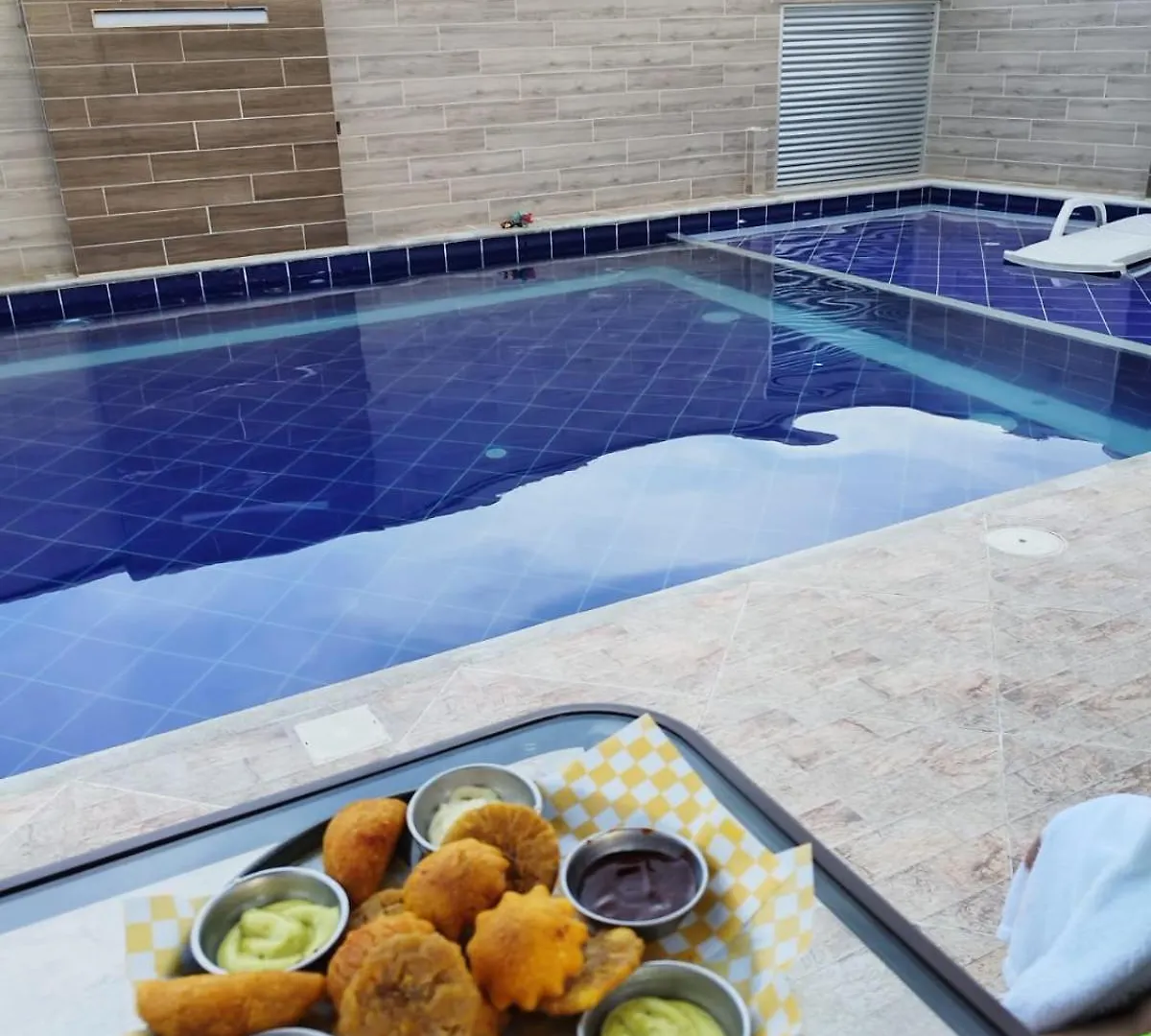 ****  Hotel California City Medellín Colômbia