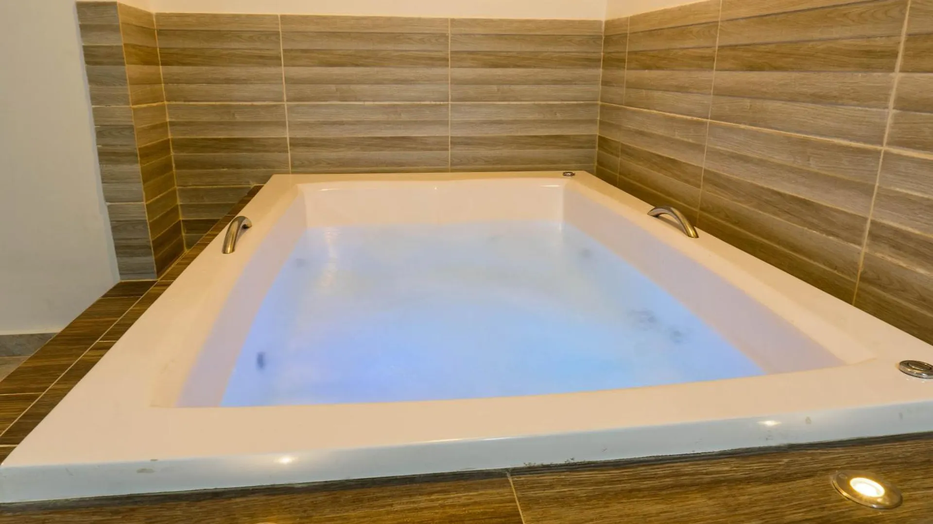 Hotel California City Medellín Colômbia