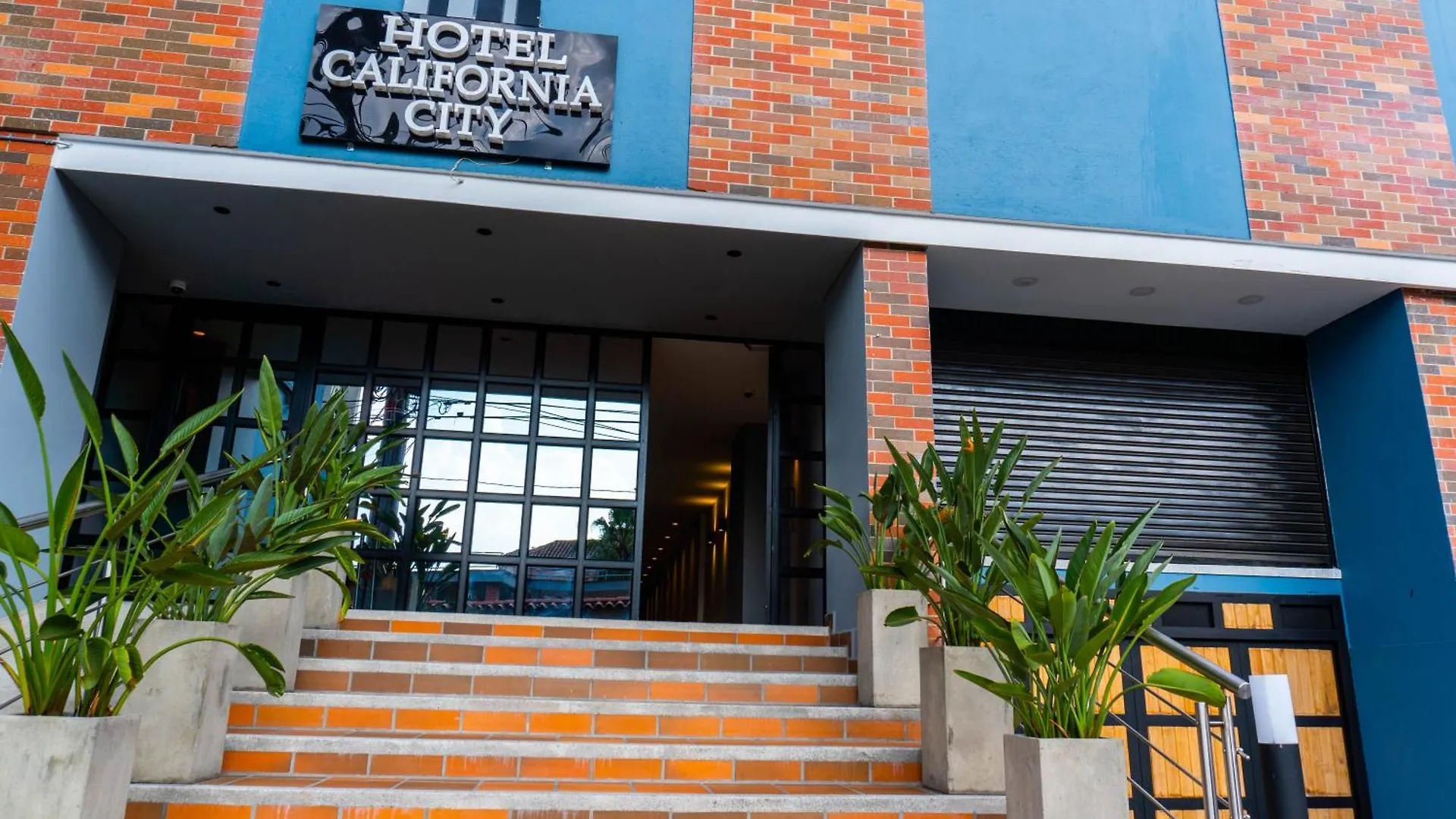 Hotel California City Medellín