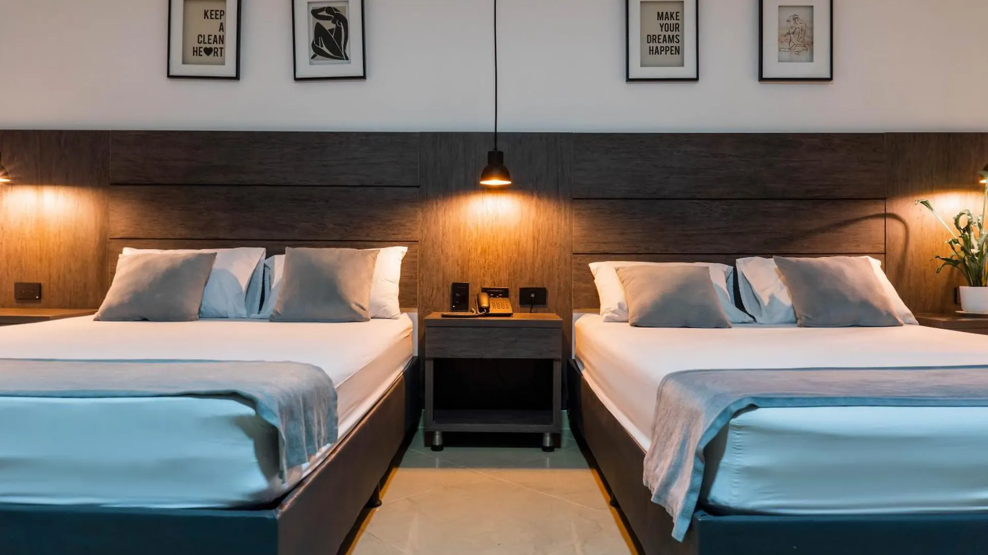 Hotel California City Medellin 4*,  Colombia
